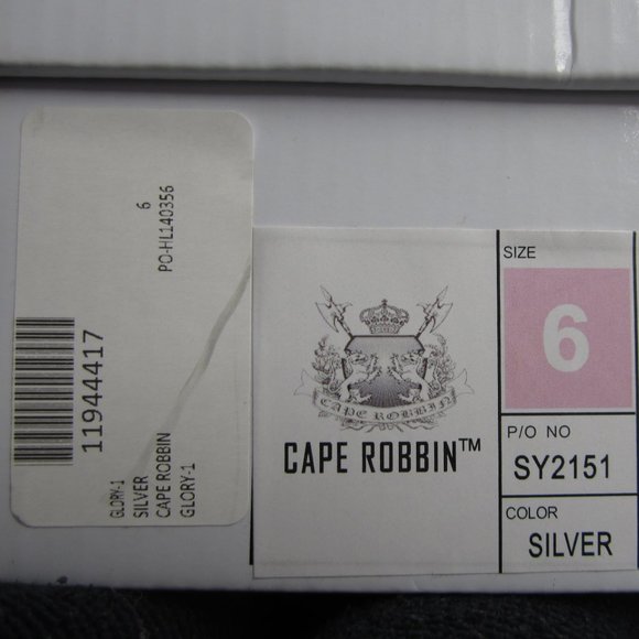 Cape Robbin Glory-1 Silver Crossover Sandal - Picture 13 of 14